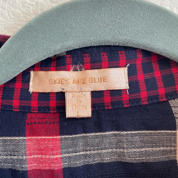 Plaid Button-up Shirt - Picture 3 of 3